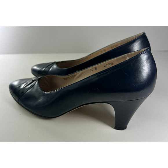Salvatore Ferragamo Heels Black & Blue Pumps Leather Round Toe Shoe Size 9B 9 - Picture 16 of 16